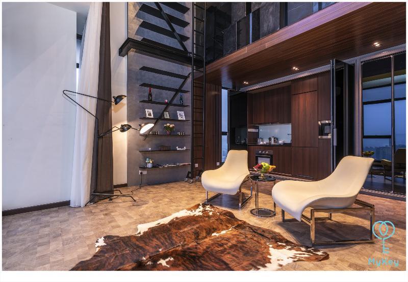 Expressionz Professional Suites By Mykey Kuala Lumpur Zewnętrze zdjęcie Interior of a duplex apartment
