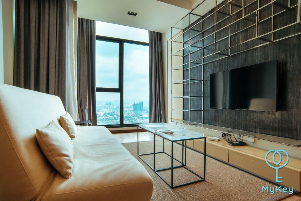 Expressionz Professional Suites By Mykey Kuala Lumpur Zewnętrze zdjęcie A living room in Muke